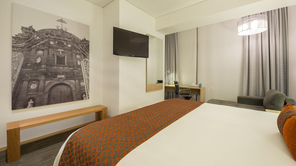 Camino Real Puebla Hotel & Suites Zewnętrze zdjęcie