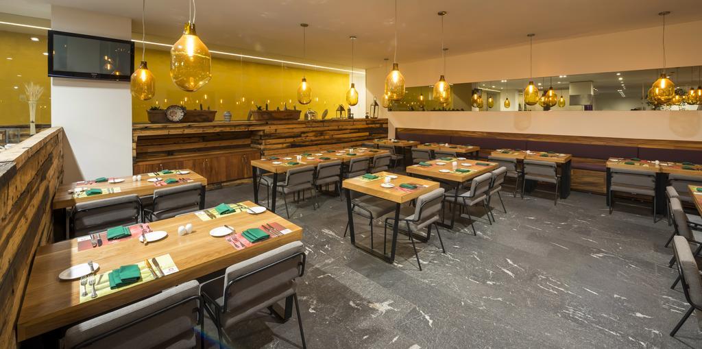 Camino Real Puebla Hotel & Suites Zewnętrze zdjęcie
