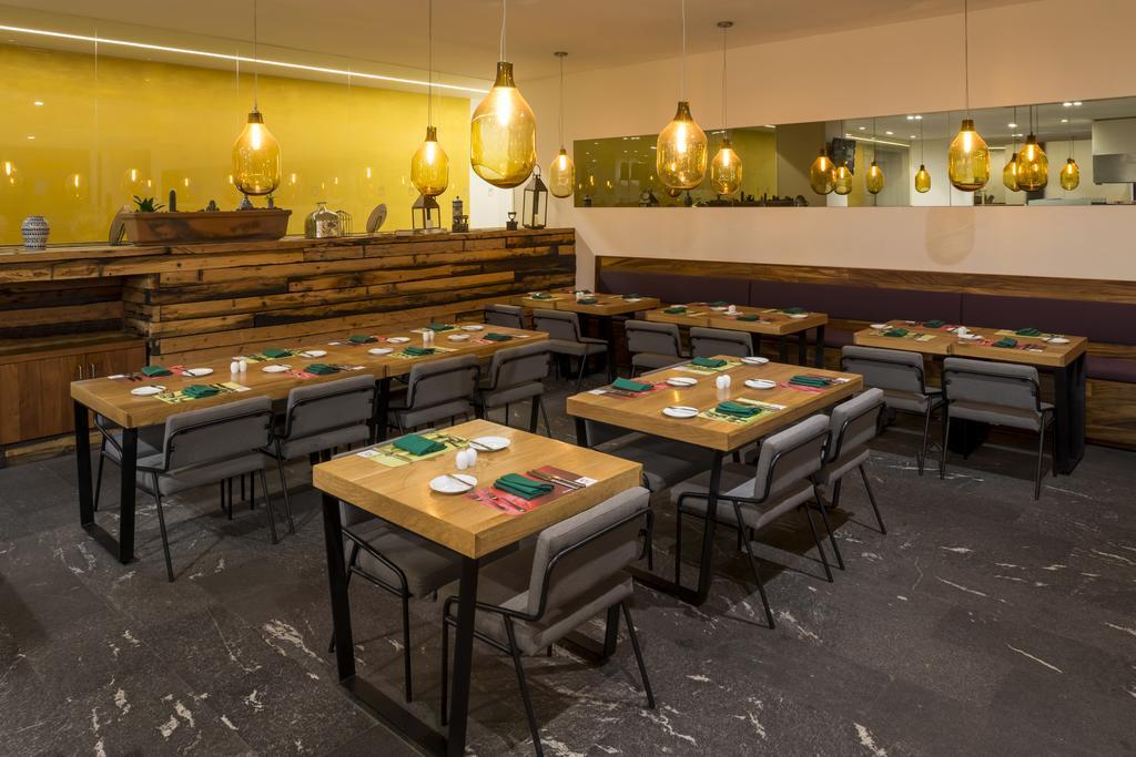 Camino Real Puebla Hotel & Suites Zewnętrze zdjęcie