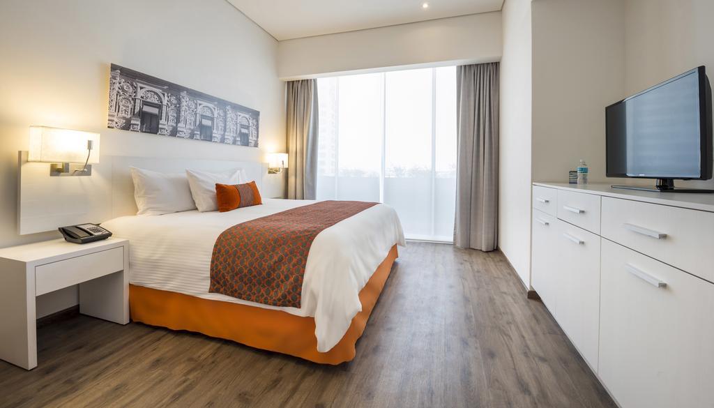 Camino Real Puebla Hotel & Suites Zewnętrze zdjęcie